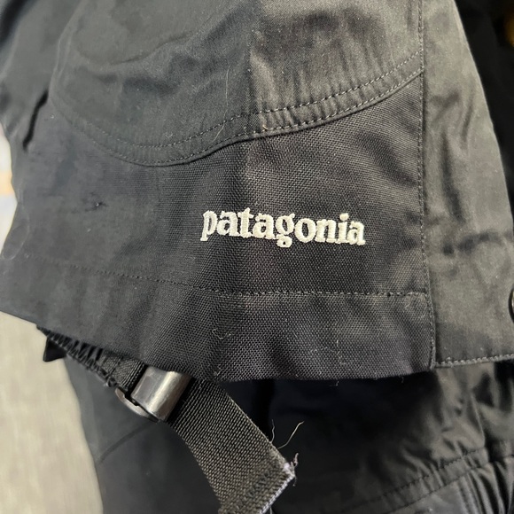 Patagonia 8 women’s black goretex snow pants - Picture 4 of 6